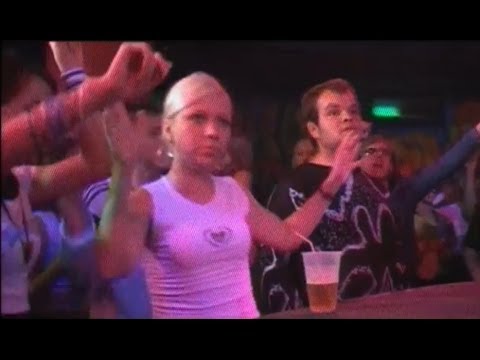 Adam Chrola – Powiedz Mi