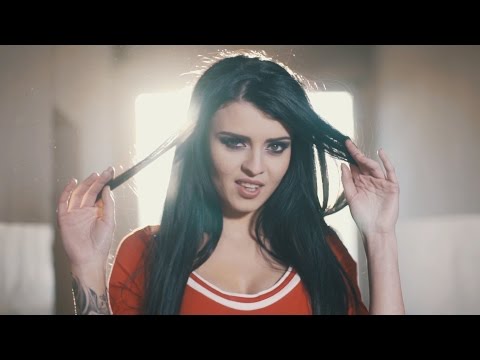NOVI – Ona Ma To Coś (Official Video) Disco Polo 2017