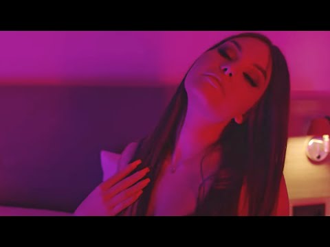 Wujaszek – Puste Szkło (Official Video)